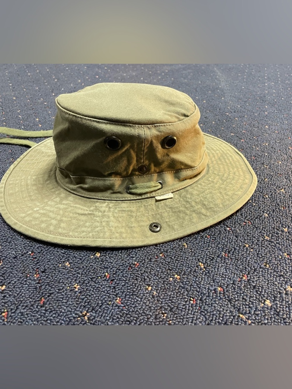 Olive Green Canvas The Tilley Hat - Classic Outdoor Sun Hat - Picture 7 of 9